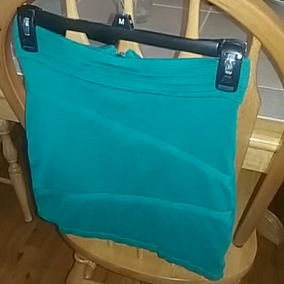 Skirt - Picture 3 of 4