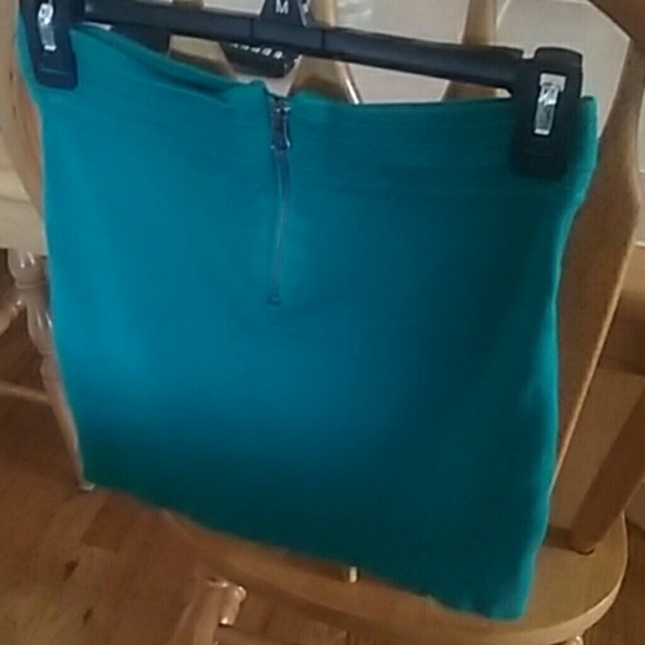 Skirt - Picture 4 of 4