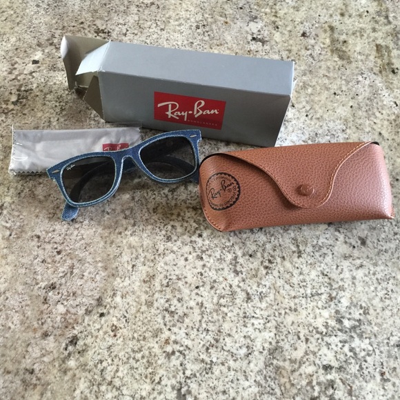 New!! Wayfarer Denim 10627 Ray Bans with Case