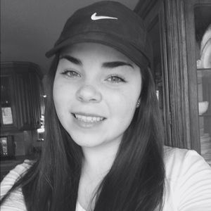 Meet your Posher, Kori