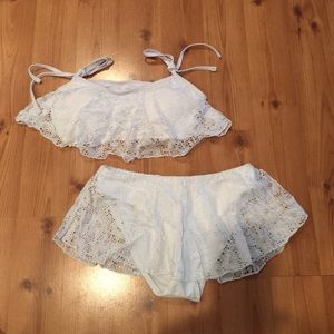 White lace bikini