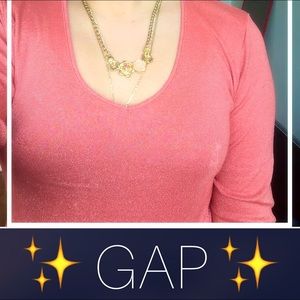 GAP coral shirt ✨ peach
