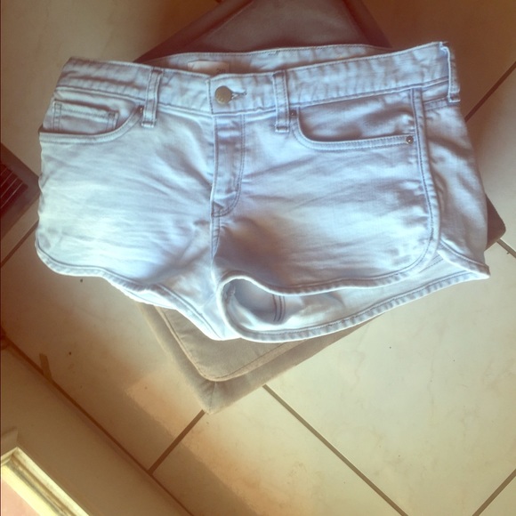 Light wash denim shorts