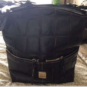 Dooney & Bourke Leather Zipper Pocket Sac Hobo