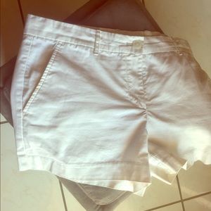 White dress shorts ✨SALE✨