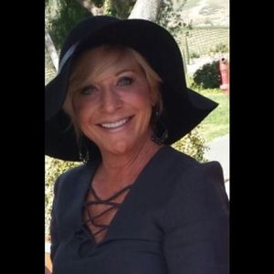 Meet your Posher, Lori