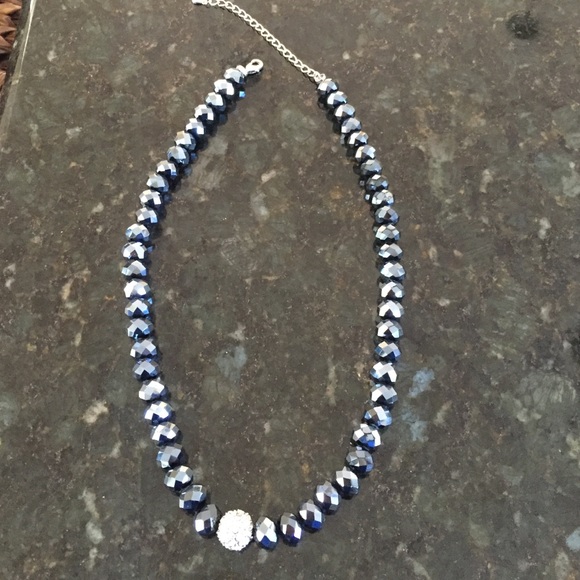Black reflecting beaded necklace