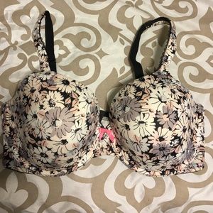 38d VS Bra