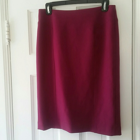 *Halogen pencil skirt - Picture 1 of 1