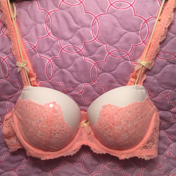 Victoria's Secret Other - NWT VS Dream Angels Bra