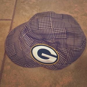 Green Bay Packers hat. EUC.