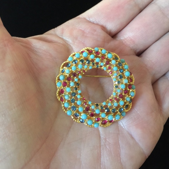 Vintage Sarah Coventry brooch
