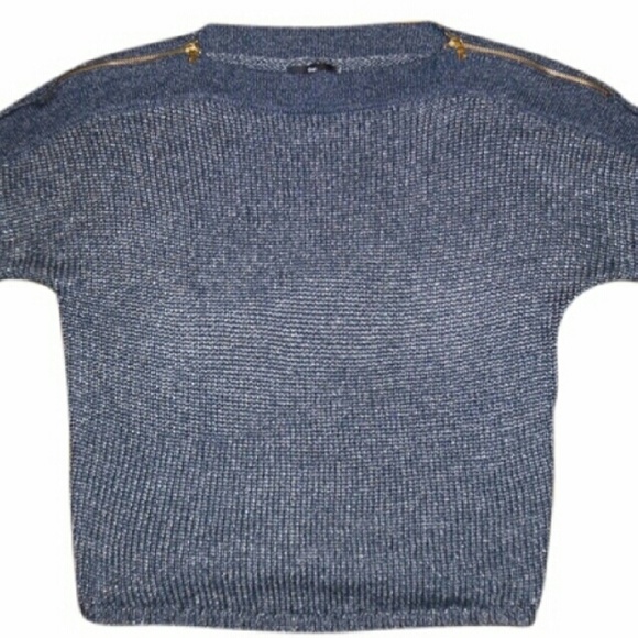 Short sleeve sweater_ like new