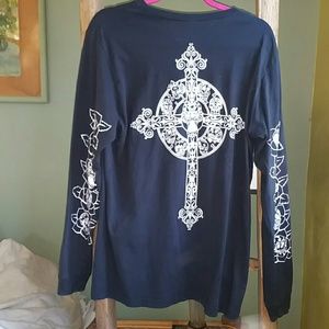 Long sleeve t shirt