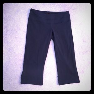 Lucy - lucypower Medium Capri pants