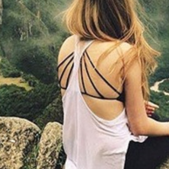 NWT strappy back Bralette. Black.