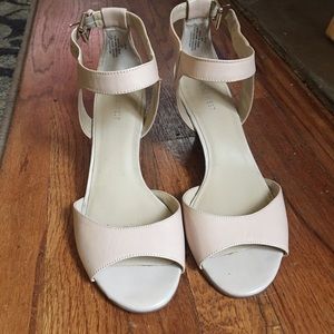 Nine West size 9.5 light pink heels