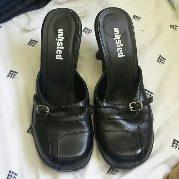 Dressy shoes