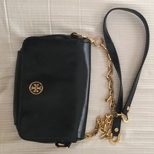 Tory Burch Robinson crossbody/patent black leather