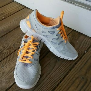 NIKE FREE RUN 2