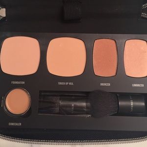 BareMinerals "on the go" kit