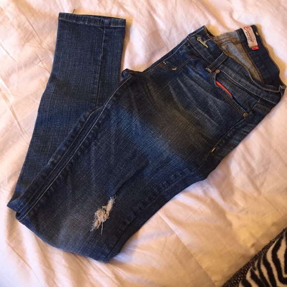 stretch skinny jeans