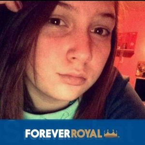 Meet your Posher, Alexia