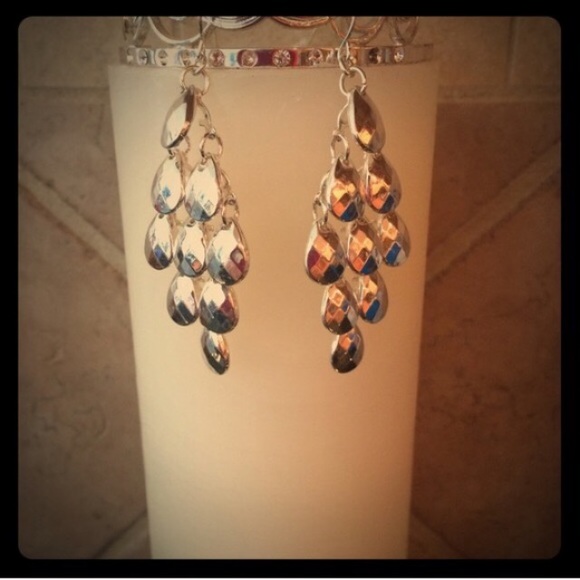FREE w/ $25.00 purchase!