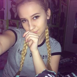 Meet your Posher, Lorin