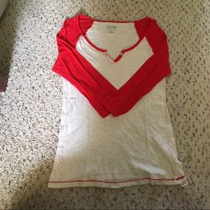 Old Navy Vintage Women's Baseball Tee Sized Small