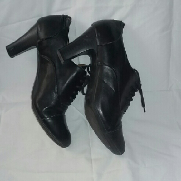🎉💕Vintage Ankle Booties💕🎉 - Picture 4 of 4