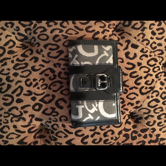 Guess Wallet