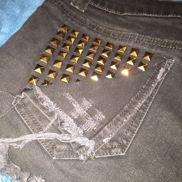 Forever 21 gold studded army green shorts - Picture 3 of 3