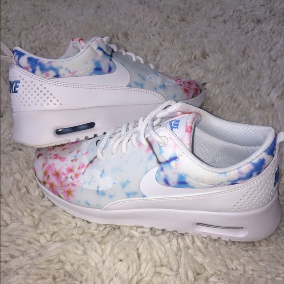 Nike Air Max Theta