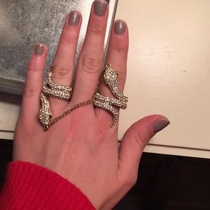 Snake chain linked rings