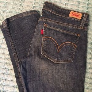 Levi's "too superlow 524 jeans"