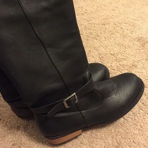 black boots
