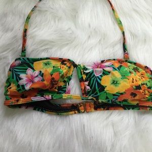 ADORABLE TROPICAL BIKINI TOP***