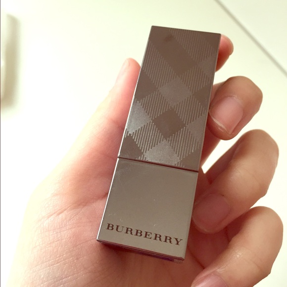 Burberry Lip No. 09