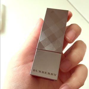 Burberry Lip No. 09