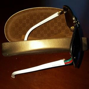 GUCCI SUNGLASSES
