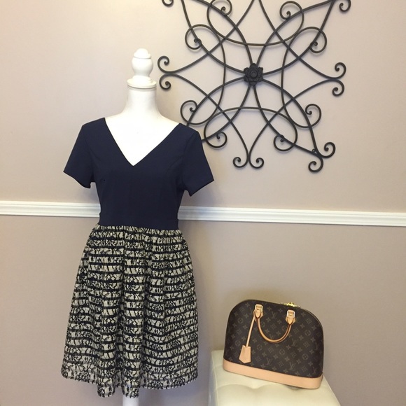 👗FRANCESCA'S COLLECTION DRESS👗