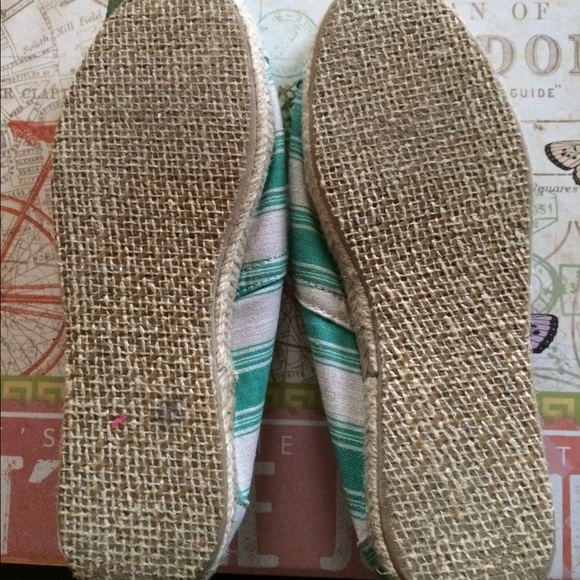 TOMS Espadrilles - Picture 4 of 4