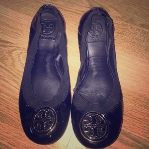 Tory Burch Caroline Flat in Black