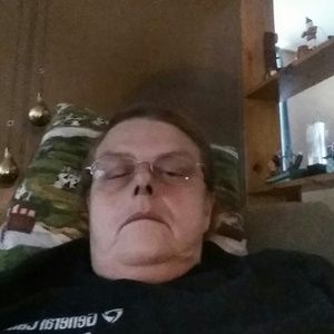 Meet your Posher, Joni