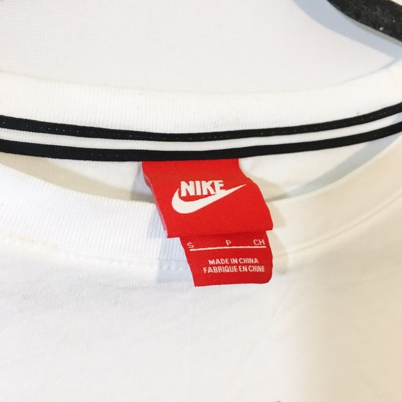 Nike white varsity tee floral lettering - Picture 2 of 3