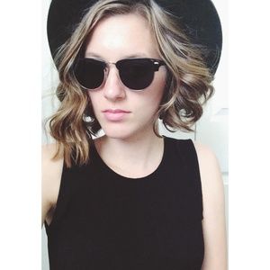 Hampton Sunglasses in Black