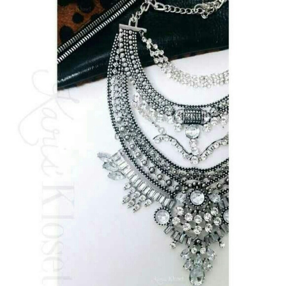 Jewelry | Chic Chick silver Statement Necklace - Picture 2 of 4