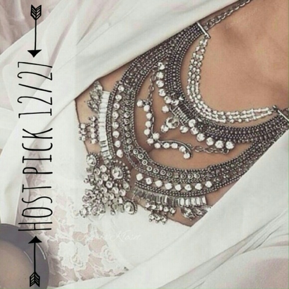 Jewelry | Chic Chick silver Statement Necklace - Picture 4 of 4