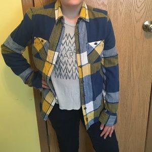 🏈WVU🏈American Eagle flannel ladies size 6